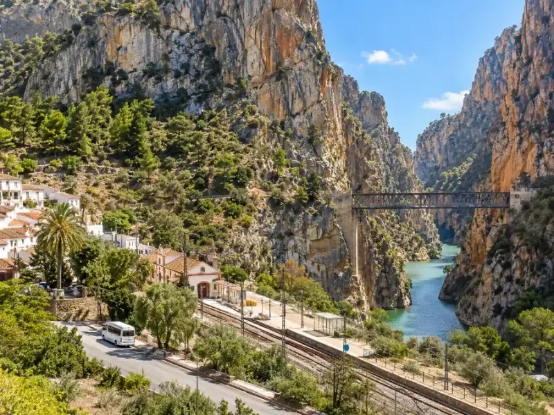 Eintrittskarten, Führung, Shuttle & Wasser
